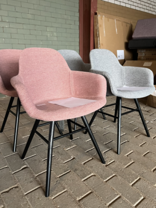 4x Albert Kuip Soft armstoel Zuiver, Grijs en roze